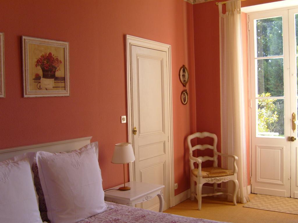 Domaine De Plisseau Bed & Breakfast Gauriac Room photo